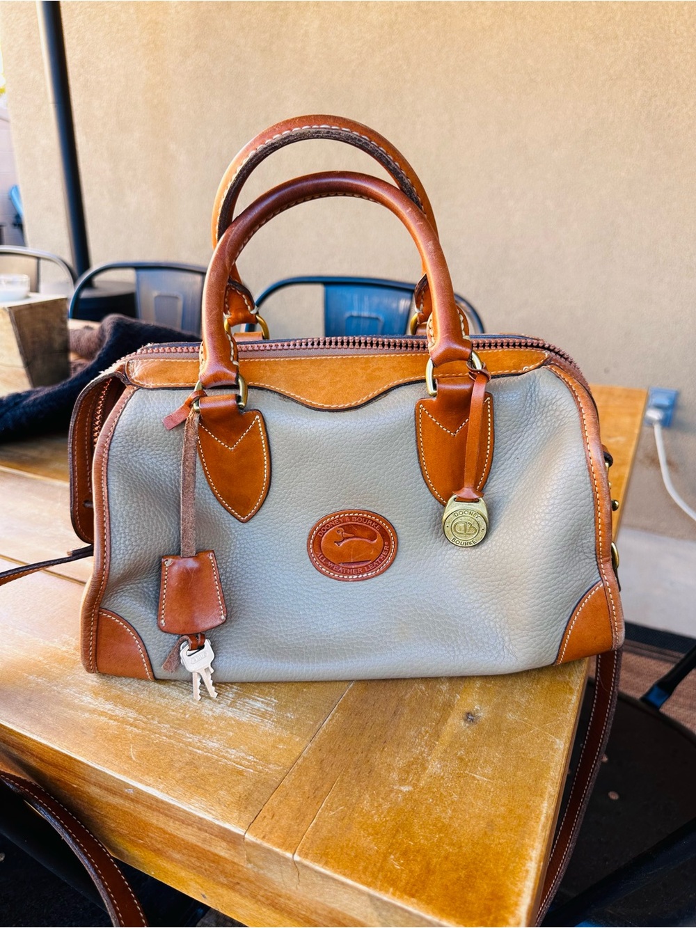 Dooney & Bourke Vintage Satchel FANTASTIC CONDITION
